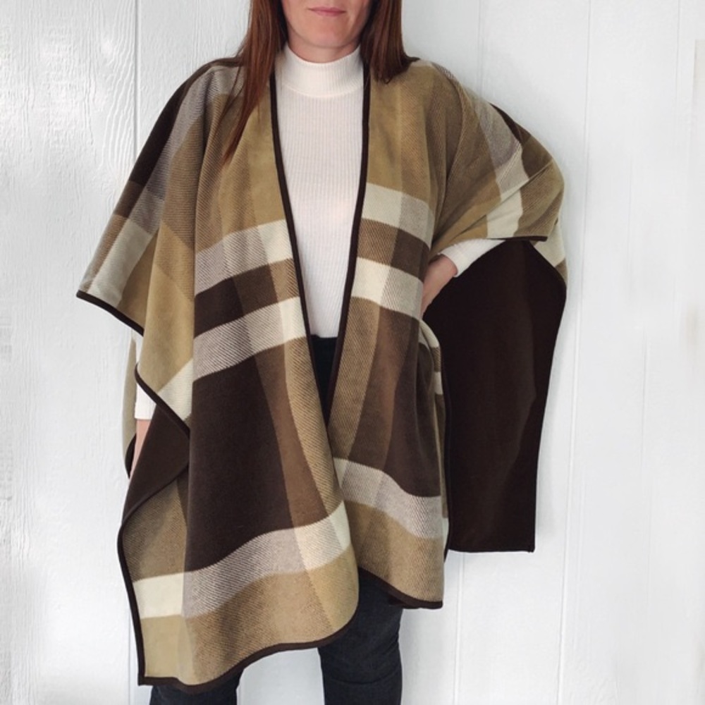 Woolrich Buffalo Plaid Blanket Fleece Shawl
